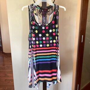 Fun summer Sleeveless Tunic top, size Medium